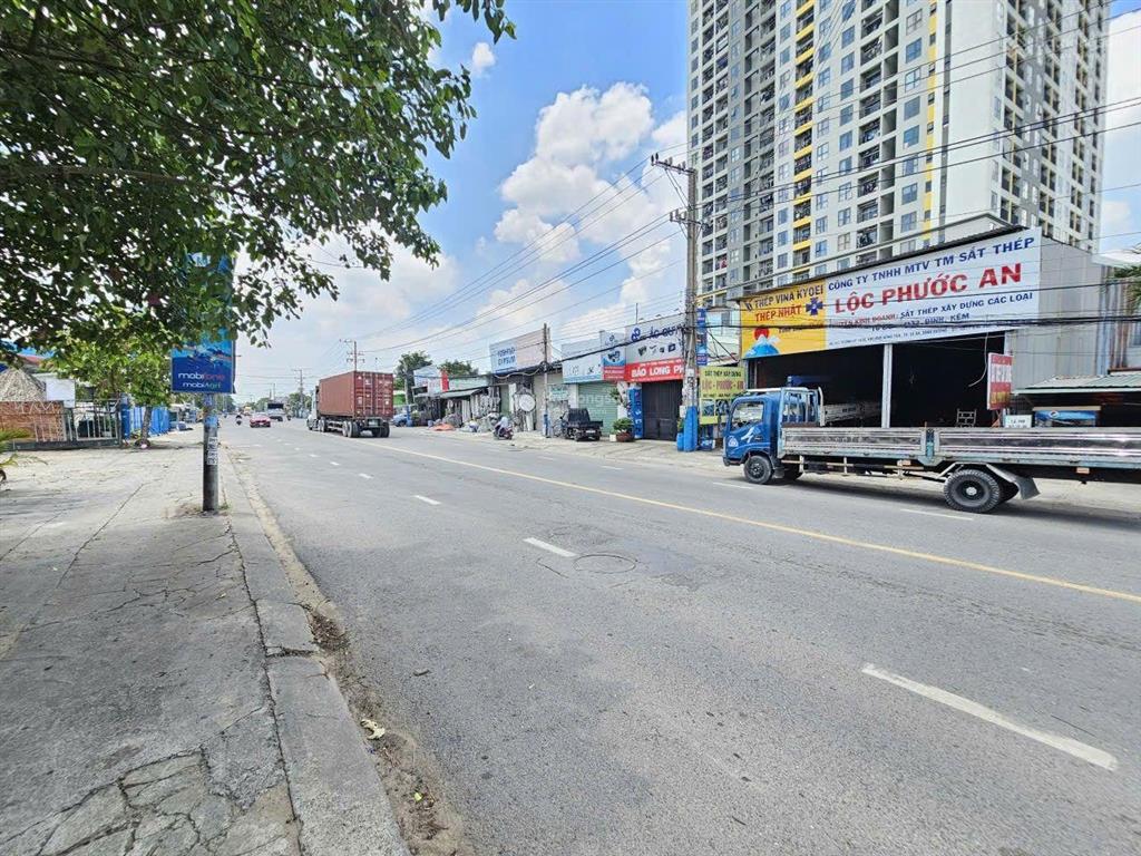 Nhà 453.3m2 (ngang 8.8m) mặt tiền kinh doanh đt 743b gần ngã 3 cây điệp p. tân đông hiệp dĩ an