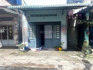 Nhà 122.4m2 c4 + 3phòng trọ gần chợ thông dụng và ngã tư chiêu liêu dĩ an đang cho thuê thu nhập ổn