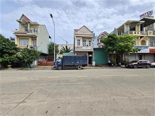 Đất đẹp mặt tiền 350m ngang 10m khu sóng thần b ngay vincom 550 dĩ an