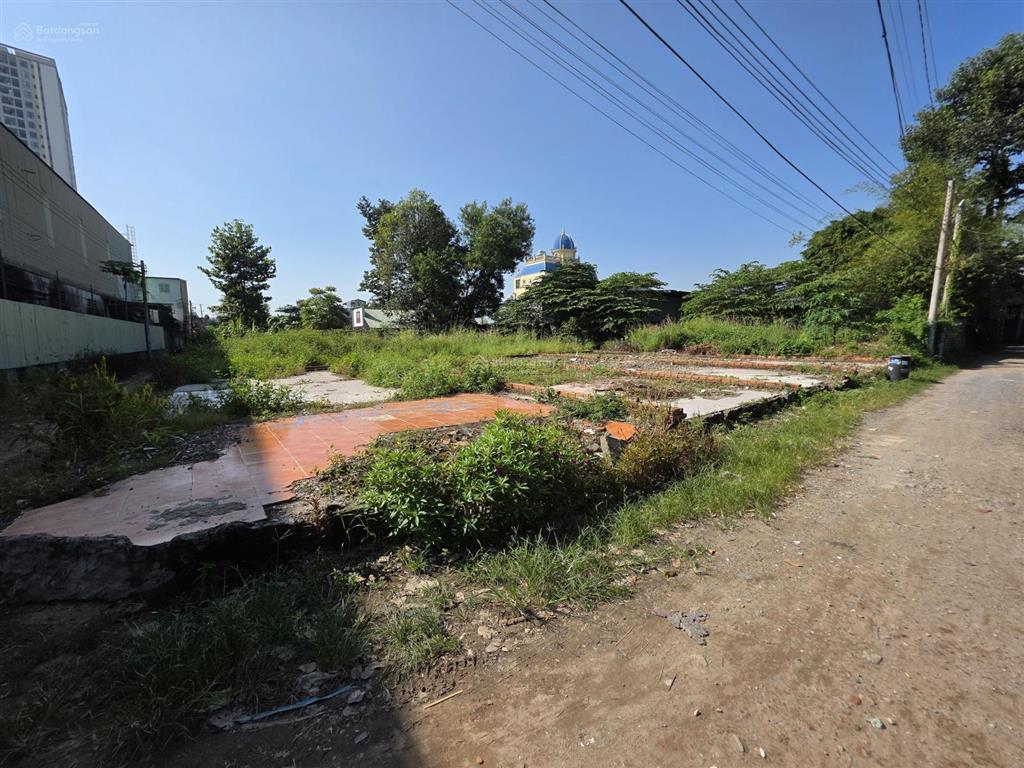 3 lô đất đẹp mới tách gần ngã tư 3 cây điệp và vincom550 dĩ an