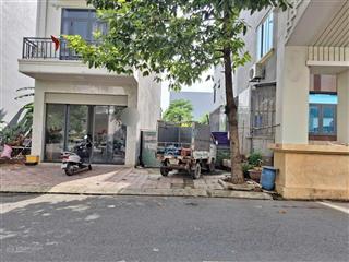 Đất đẹp 75m2 trục chính kdc phú hồng thịnh gần làng đại học quốc gia