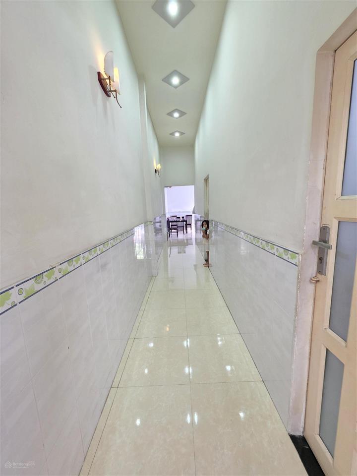 Nhà 393.8m2 ngang 10.68m cấp 4 sân vườn gần chợ dĩ an 1, phường dĩ an, tp dĩ an