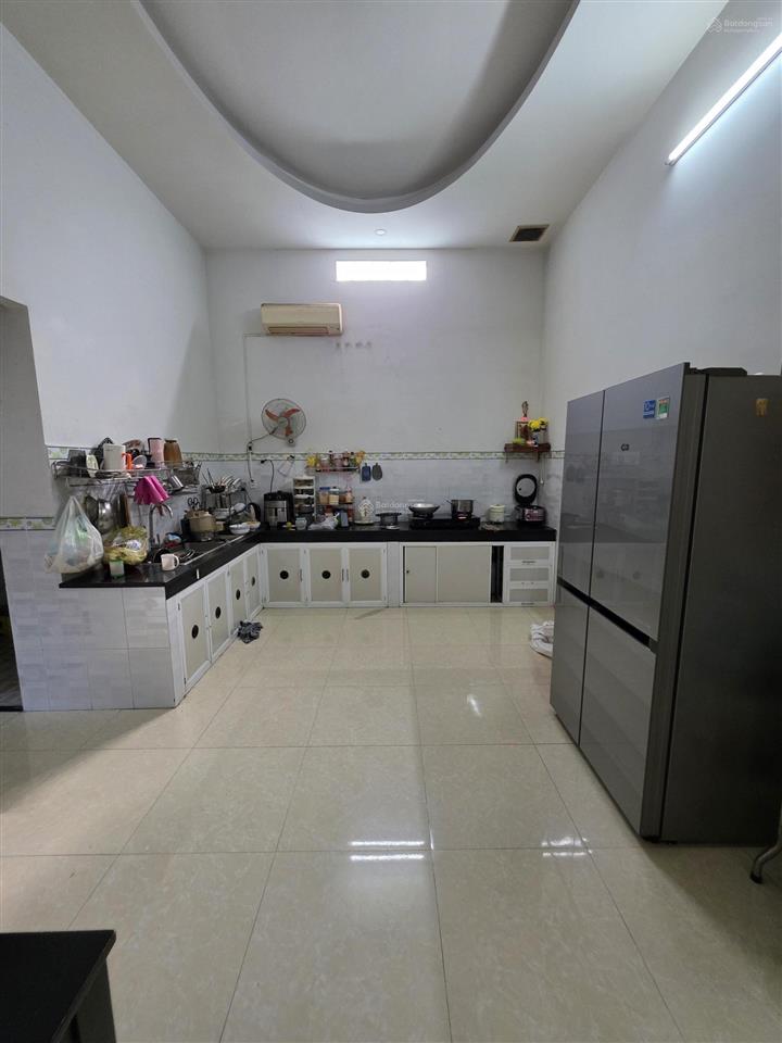 Nhà 393.8m2 ngang 10.68m cấp 4 sân vườn gần chợ dĩ an 1, phường dĩ an, tp dĩ an