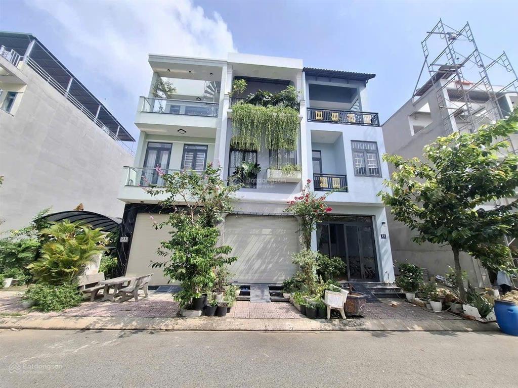 Nhà phố hoàn công kdc phú hồng thịnh, phường bình an, tp dĩ an