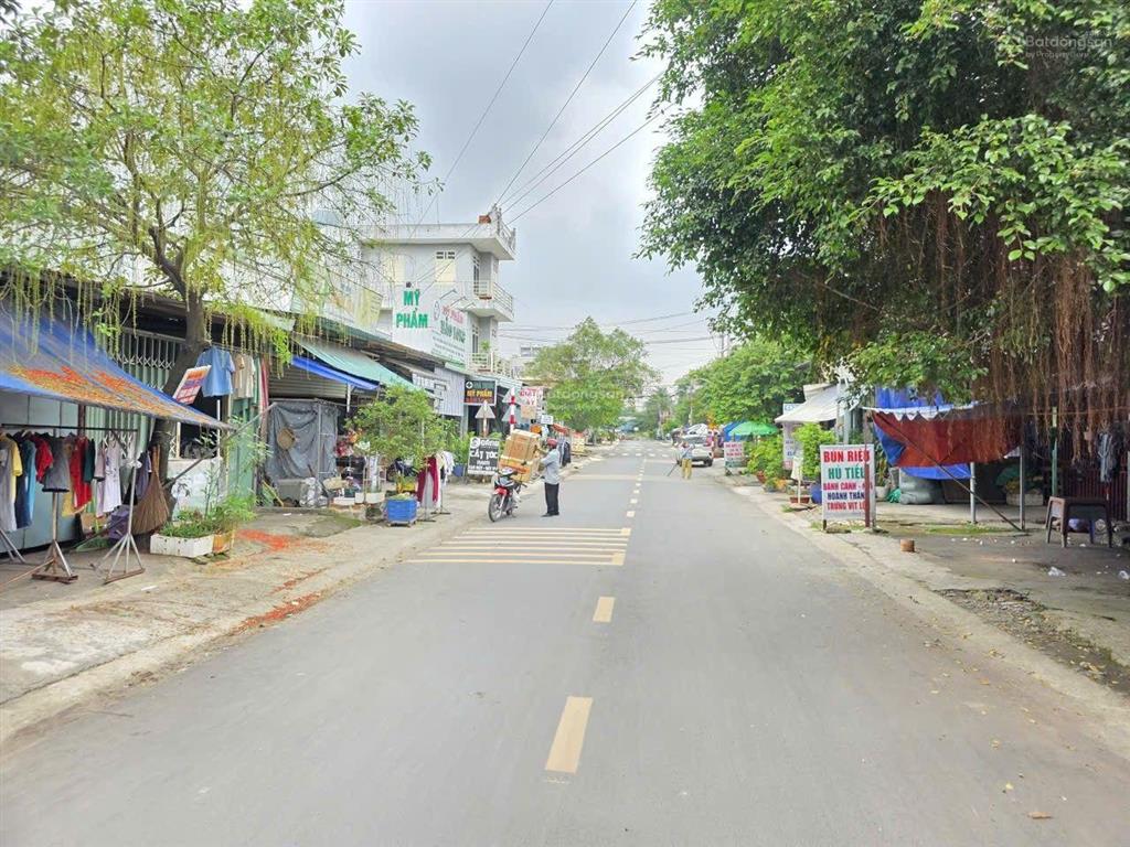 Nhà trọ 1 trệt 1 lầu 10x28m mặt tiền kinh doanh gần chợ thông dụng, thu 35trieu phường an phú