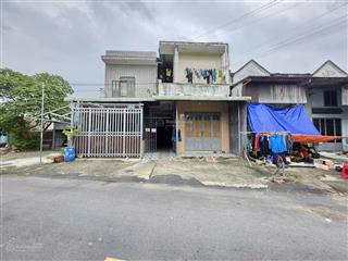 Nhà trọ 1 trệt 1 lầu 10x28m mặt tiền kinh doanh gần chợ thông dụng, thu 35trieu phường an phú