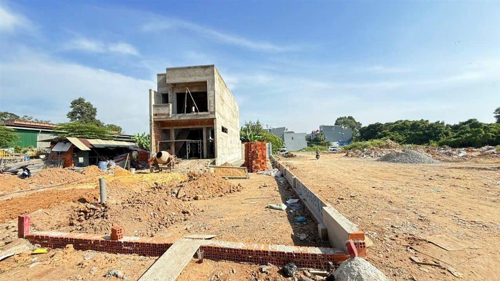 Đất 180m ngang 5.5m gần bigc go, phường đông hòa, tp dĩ an