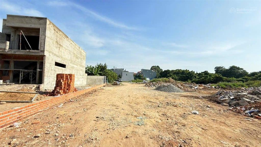 Đất 180m ngang 5.5m gần bigc go, phường đông hòa, tp dĩ an