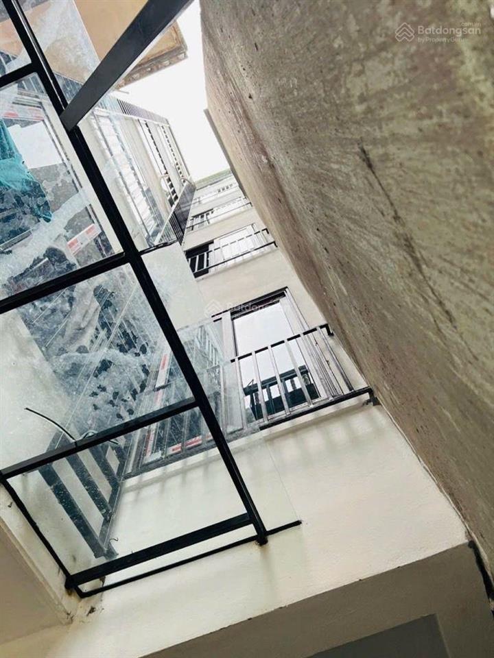 Ô tô đỗ cửa  2 mặt thoáng  ngõ thông  dòng tiền cao