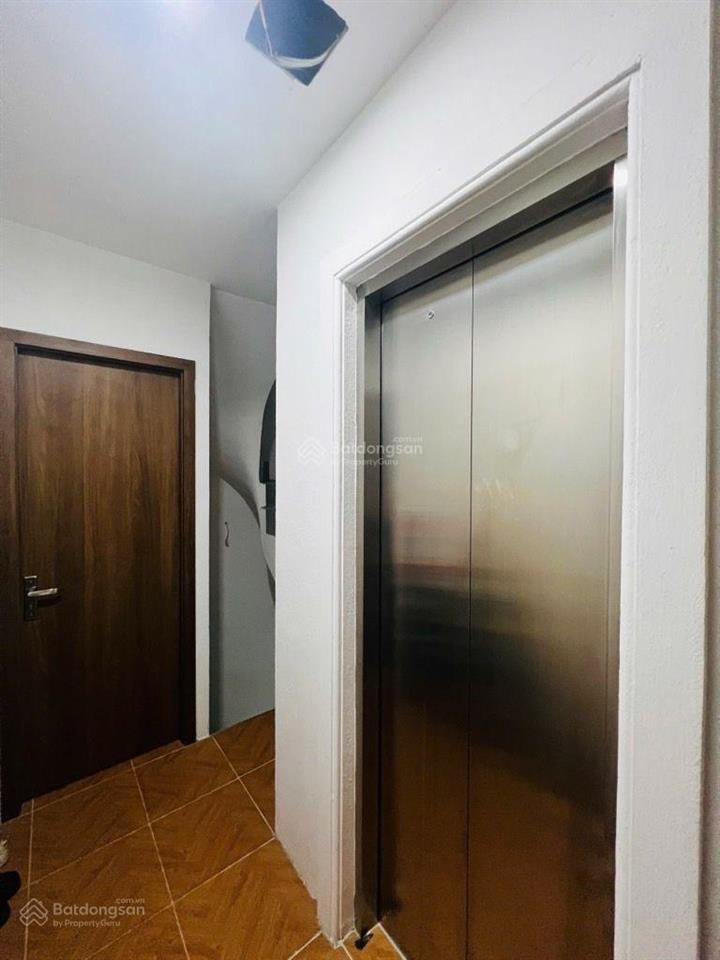 Ô tô đỗ cửa  2 mặt thoáng  ngõ thông  dòng tiền cao