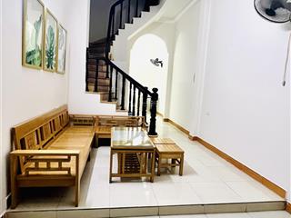 Chính chủ cho thuê nhà riêng khu quân đội, 4 tầng 4 ngủ giá tốt
