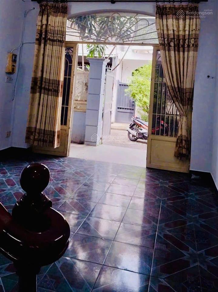 Bán nhà góc 2 mặt tiền vị trí đắc địa ngay nhà ga t3