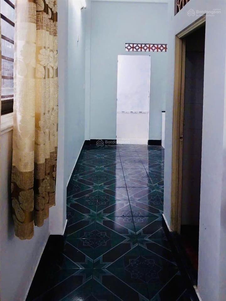 Bán nhà góc 2 mặt tiền vị trí đắc địa ngay nhà ga t3