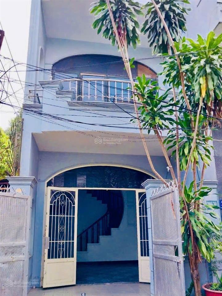 Bán nhà góc 2 mặt tiền vị trí đắc địa ngay nhà ga t3