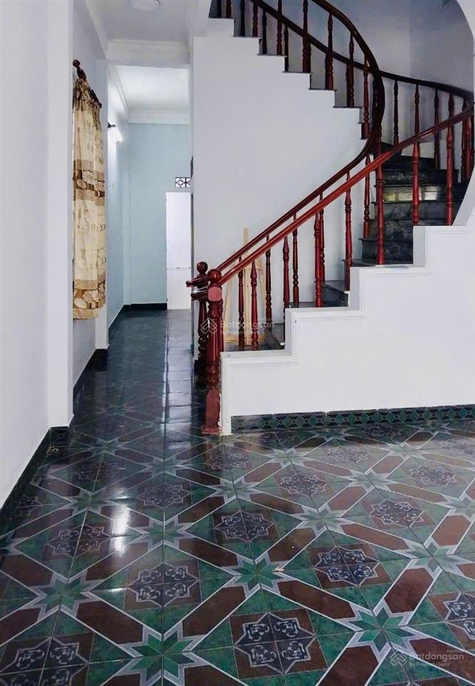 Bán nhà góc 2 mặt tiền vị trí đắc địa ngay nhà ga t3