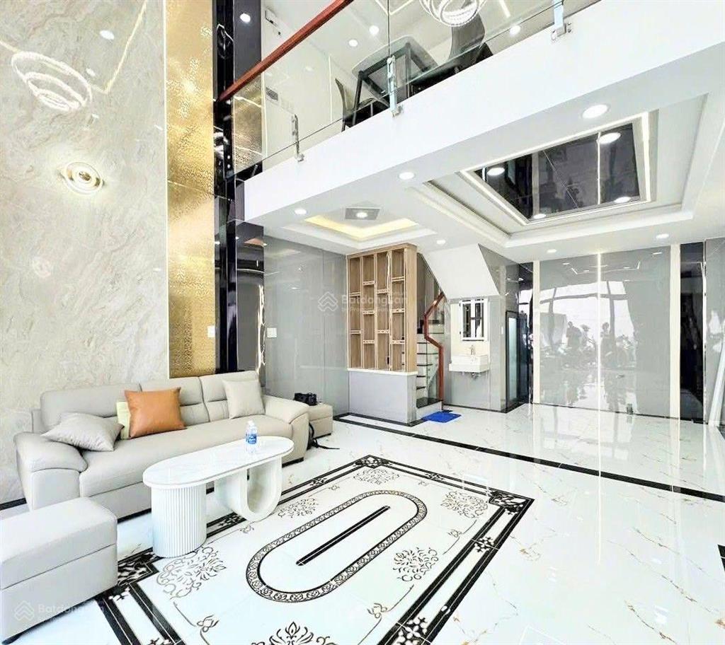 Giảm giá mạnh nhà 74m2 ở thích quảng đứcphú nhuận gần nhà thờ thánh mẫu. giá 5tỷ620, cho thuê 21tr