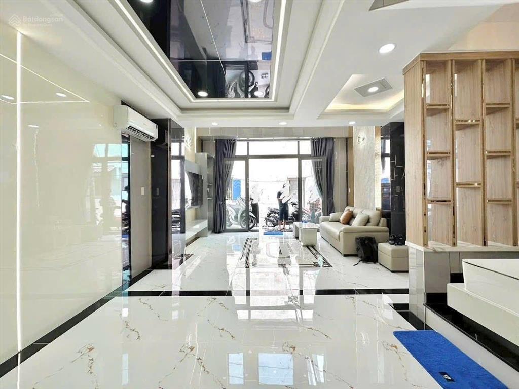 Giảm giá mạnh nhà 74m2 ở thích quảng đứcphú nhuận gần nhà thờ thánh mẫu. giá 5tỷ620, cho thuê 21tr