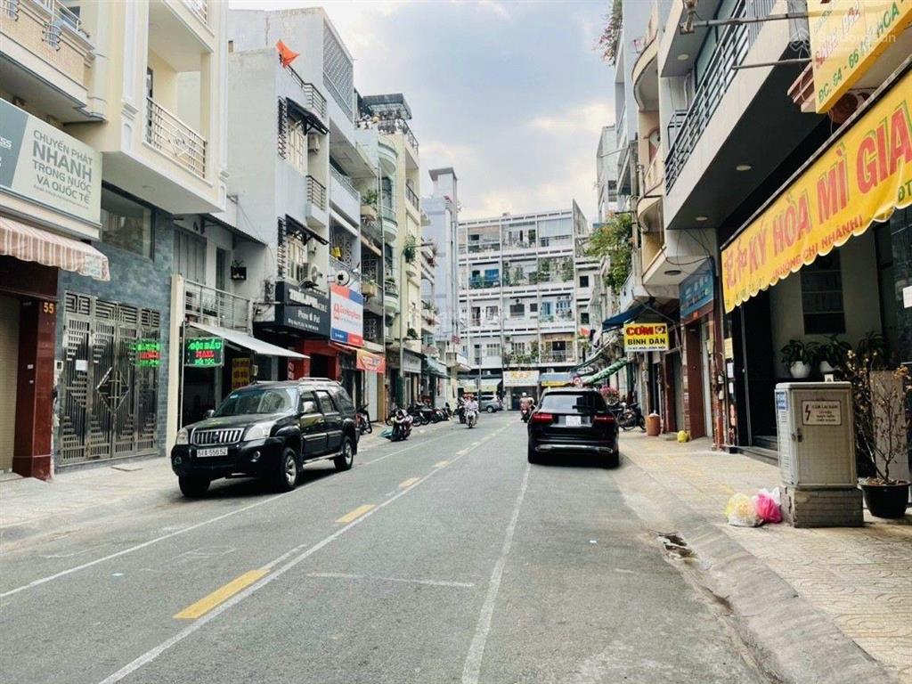 Ôtô ngủ trong nhà 81m2 đường ký hòa  quận 5. giá 4tỷ220 cho thuê 24tr. gần bệnh viện đa học y dược