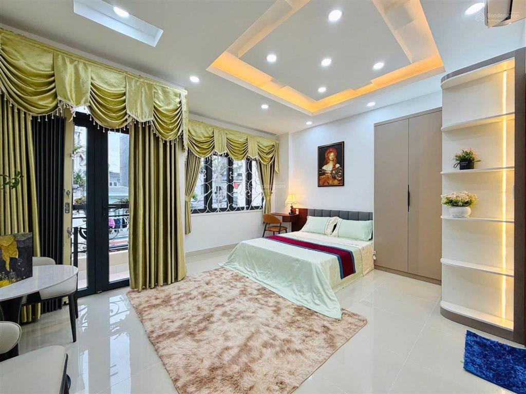 Ôtô ngủ trong nhà 81m2 đường ký hòa  quận 5. giá 4tỷ220 cho thuê 24tr. gần bệnh viện đa học y dược