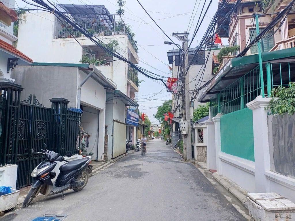 Bán nhà 3 tầng mới , trục chính đường làng võng la, đông anh, hà nội, giá cực chất 7,8 tỷ, 76,3 m2