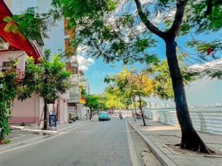 Bán khách sạn trích sài hồ tây 215m mt 10m 16phòng giá 85 tỷ 2 thoáng