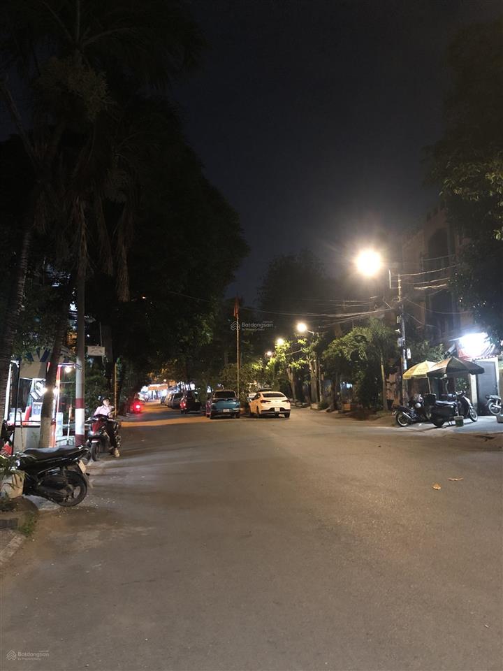 Giảm 700tr nhà 4 tầng 65m2 ngay siêu thị go trường chinh nhà ga t3 veiw công viên vip tân phú