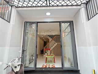 Nhà mới vào ở ngay  đường trãi nhựa 5m thông  3 tầng  60m2  khu ba vân  bàu cát  vip tân bình