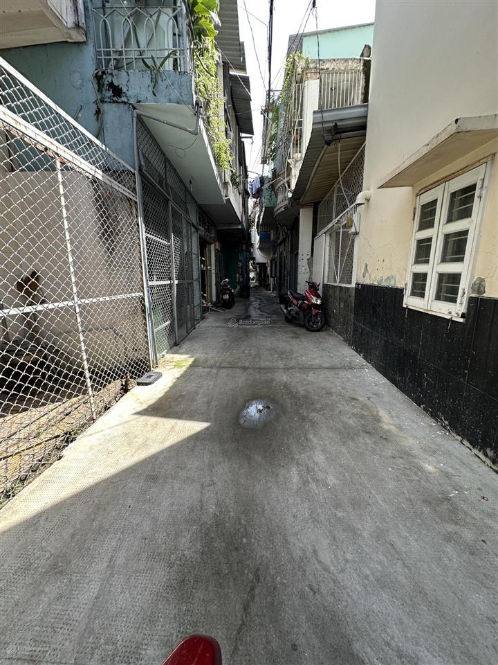 Bán nhà trung tâm tân phú vườn lài 20m  ngang 4.5m  2tầng gần 40m2  không lộ giới  4.xtỷ