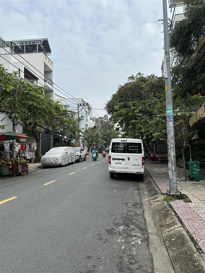 Tân phú nhà 5.xtỷ đã có 3 tầng  trung tâm ngay văn cao  50m2 ngang hiếm 5m tiện ích đầy đủ.