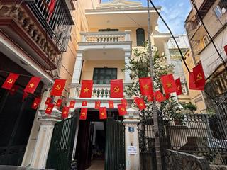 Cho thuê nhà mặt ngõ nguyễn chí thanh, có thể vào ở ngay