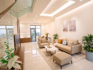 Kdc compound nam sài gòn , nhà phố xây sẵn , 1 trệt 2 lầu , 5x16 , thanh toán chỉ từ 900tr (25%)