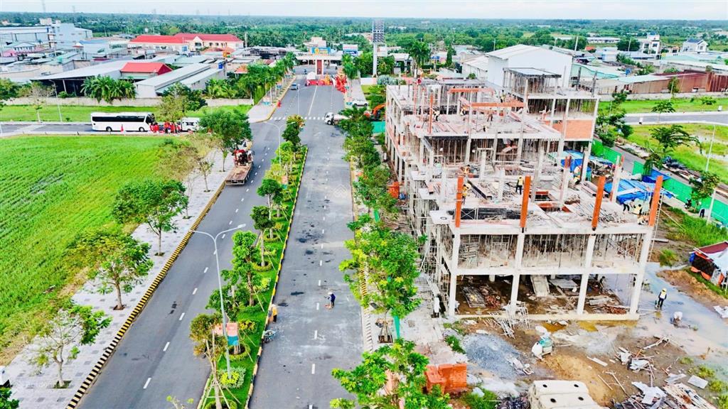 Đất full thổ cư sang tên ngay, bảo vệ 24/7 , 6x17 , xây dựng tự do, thanh toán 900tr nhận đất