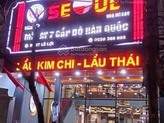 Chính chủ nhờ cho thuê nhà mặt phố chùa láng. diện tích 70m2 x 5 tầng, mặt tiền 5m vị trí đẹp nhất