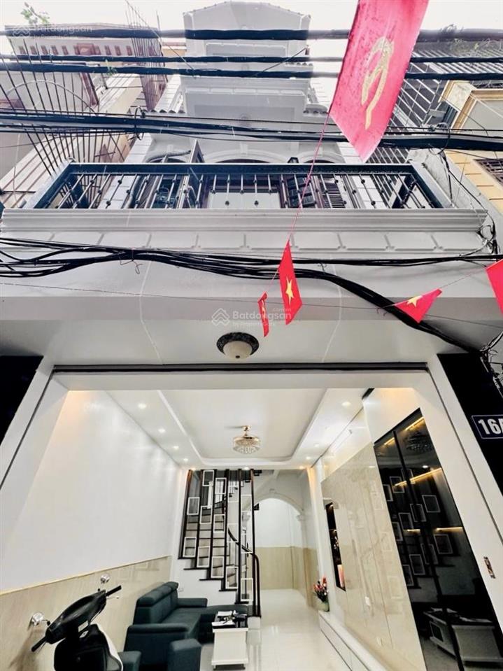 Duy nhấtnhà cầu giấy45m4tầnglô góckinh doanhô tô tới cửa.