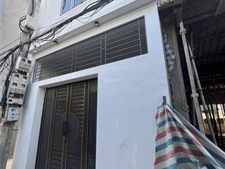 Chính chủ cần bán nhà 4tầng tại khu cây trà lại yên,hoài đức, vị trí đẹp giá 5.95tỷ chỉ việc vào ở