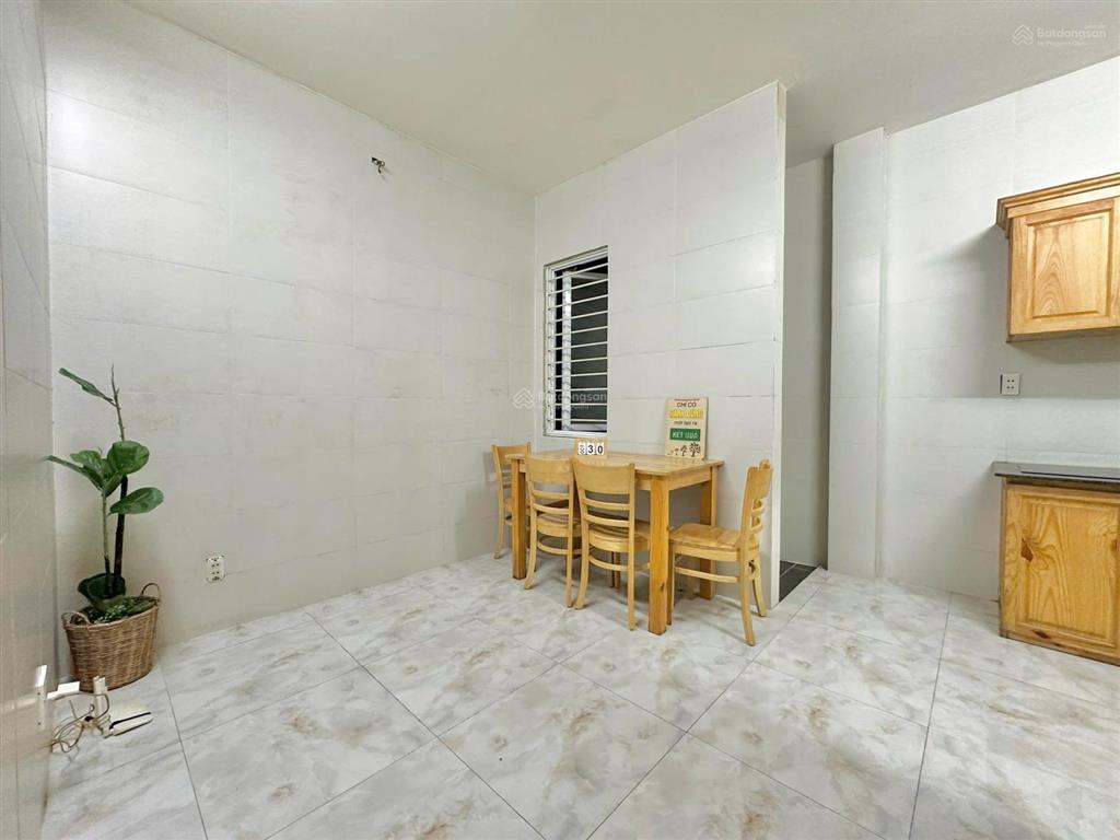 Căn hộ dịch vụ full nội thất ngay lê văn việt, ngã tư thủ đức, ufm, fpt, spkt, utc2, cđ công thương