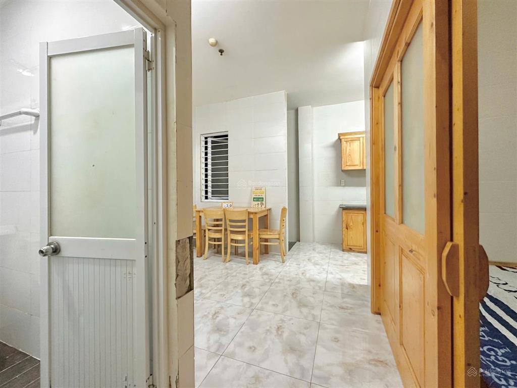 Căn hộ dịch vụ full nội thất ngay lê văn việt, ngã tư thủ đức, ufm, fpt, spkt, utc2, cđ công thương