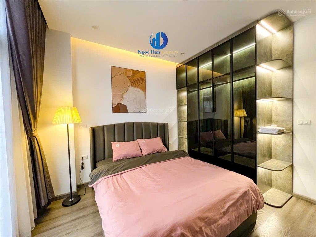 Cho thuê shop tmdv đối diện vincom, view biển nước mặn. có 6pn full đồ cao cấp