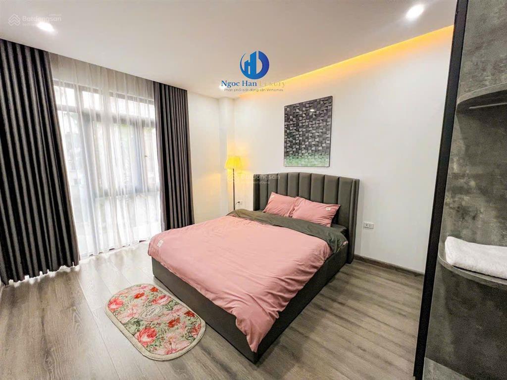 Cho thuê shop tmdv đối diện vincom, view biển nước mặn. có 6pn full đồ cao cấp