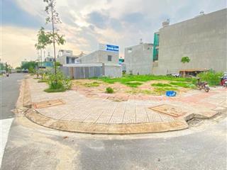 Cần tiền trả nợ gấp ra lô 117m2 chỉ giá 2,2 tỷ  lô góc 2 mt,sổ sẵn,full thổ cư 100%, dân đông kín