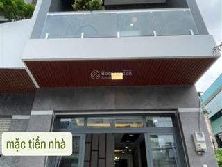 Bác 2 bán gấp nhà đ. nguyễn thành ý, q1, 65m2, giá 4,4 tỷ, nhà xây cuối năm 2020  hđ thuê 30tr