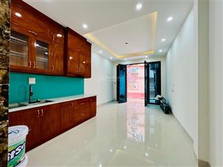 Đẳng cấp! cầu giấy trung tâm, gần phố, ngõ thoáng sáng, 46m4t, mt 4.2m, ở sướng, sđcc, chỉ 8.4 tỷ