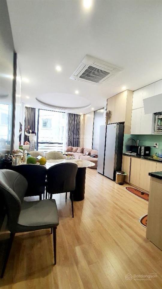 Nhà hiếm nguyễn đổng chi xe 4 chỗ vào, gần ga tàu điện, 6 phòng, 40m2*5 tầng, sổ đỏ đẹp, chủ tự xây