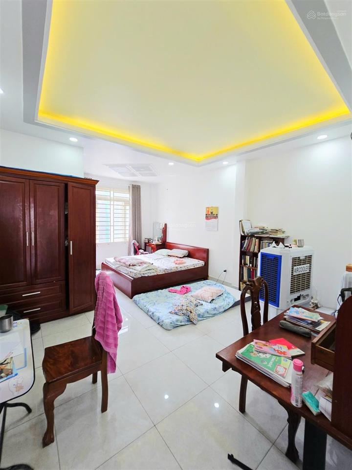 Nhà phố 111m2, 2 tầng, ngang 4.5m, hoàn công đủ, đường ô tô 9m, gần vinhomes grand park