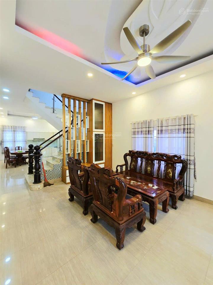 Bán nhà bề thế tặng thêm đất 5 tỷ quá đẹp xem là cọc ngay chắc chắn không còn căn nào đẹp bằng.