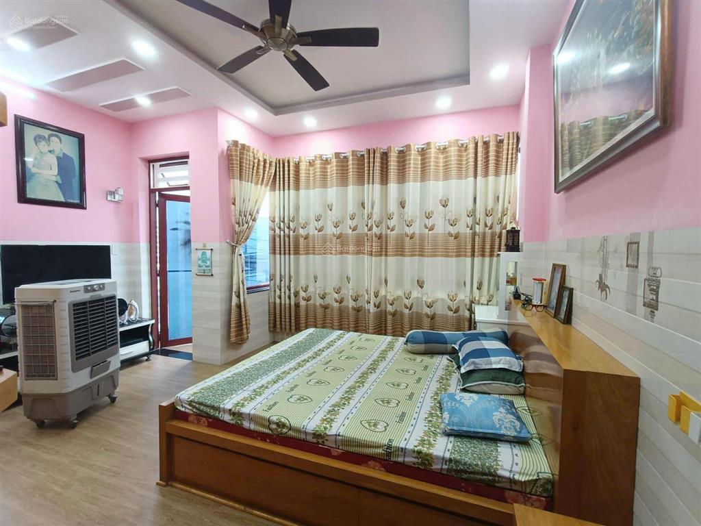 Bán nhà đẹp ba làngdt50m23tầng3pngóc2mt ôtô 6mvĩnh hoànha trangchỉ 6t5 chủ) sát biển.