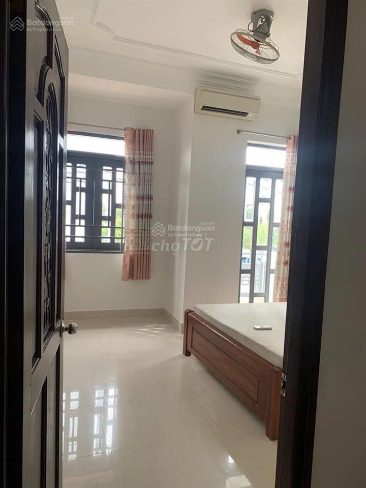 Bán gấp nhà lê văn thịnh q2, gần chợ ở liền