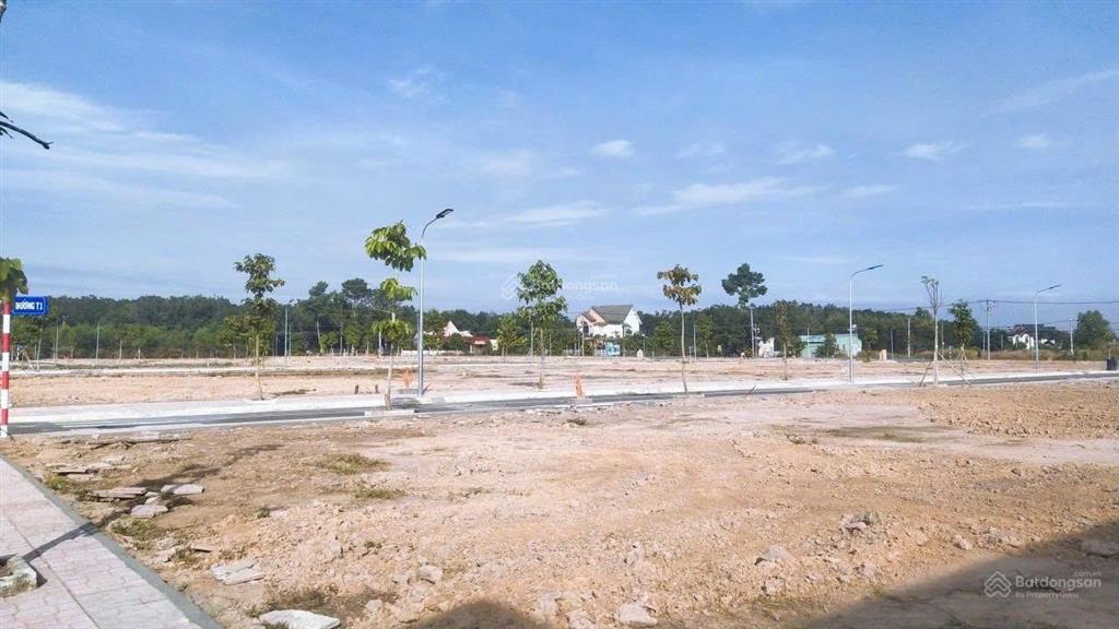 Đất 2 mặt tiền 150m2 thổ cư, ngay vòng xoay bh  vt. hạ tầng 100%, đông dân, chỉ khoảng 1tỷ7