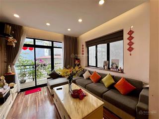 Nhà lô góc  gần phố cổ  ô tô đỗ cửa  tường 20 kiên cố  có thể lắp thang máy