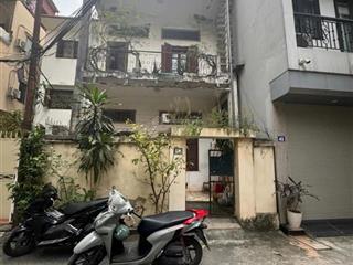 Bán gấp đất tặng nhà cũ tại ngõ 44 trần thái tông 68 m ,mặt tiền 5,1m cực hiếm nhà bán